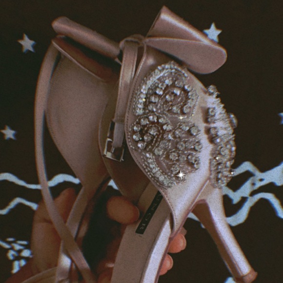 Custom crystal bridal/prom shoes - Picture 3 of 6